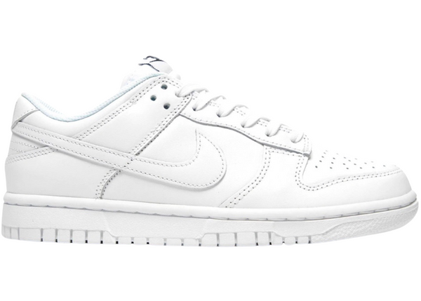 Nike Dunk Low ‘Triple White’ (W)